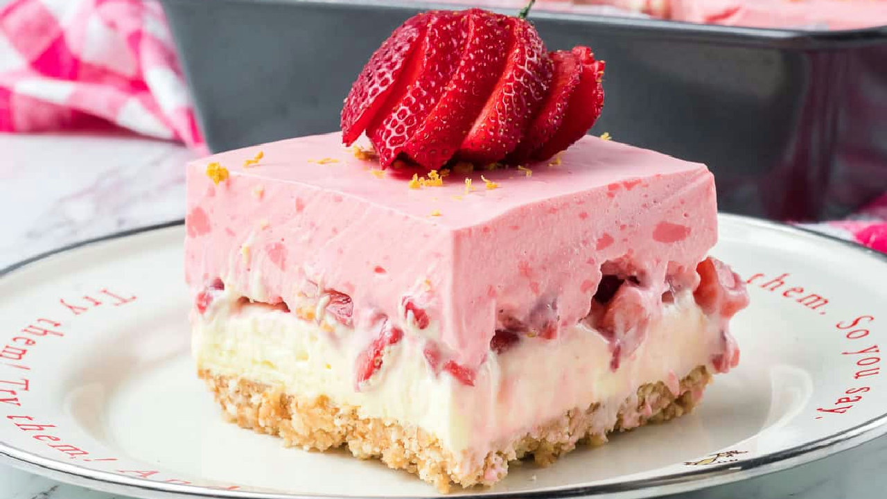 Strawberry Lemonade Dream Bars