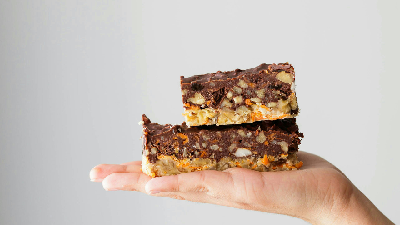 Coconut Carrot Chocolate Raw Cake Bars