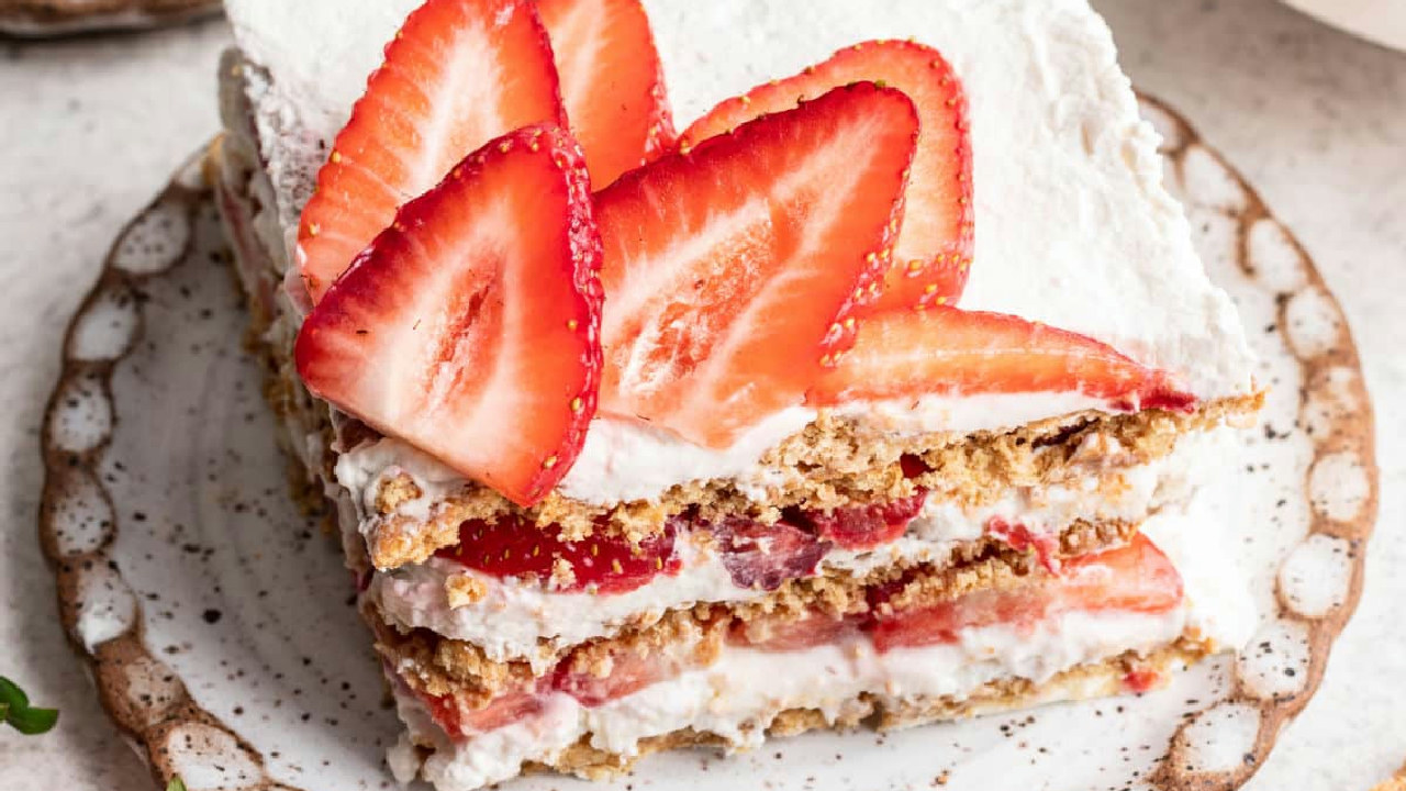 Best Strawberry Icebox Cake