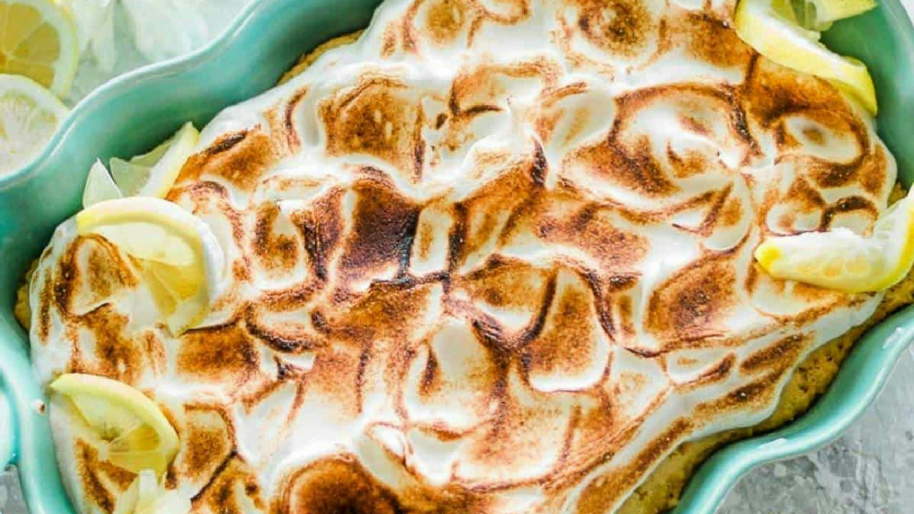 Best Lemon Tres Leches Cake (Pastel de Tres Leches Recipe)