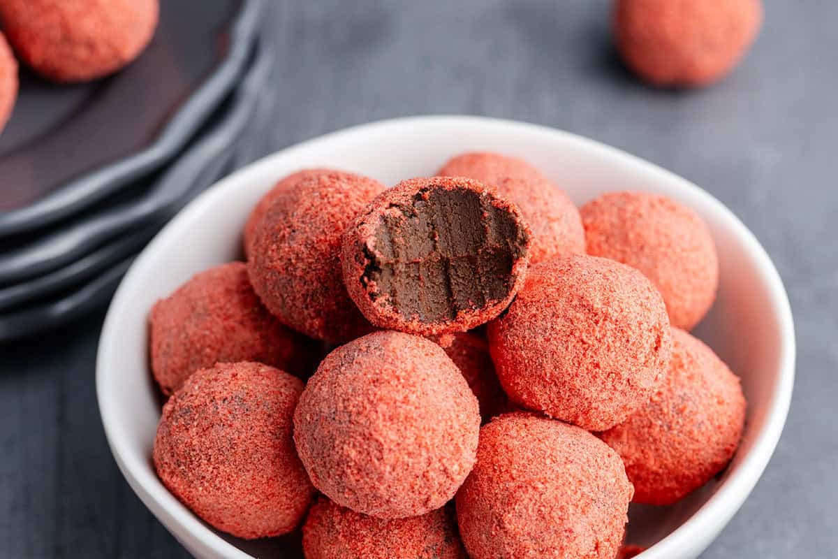 Strawberry Chocolate Truffles