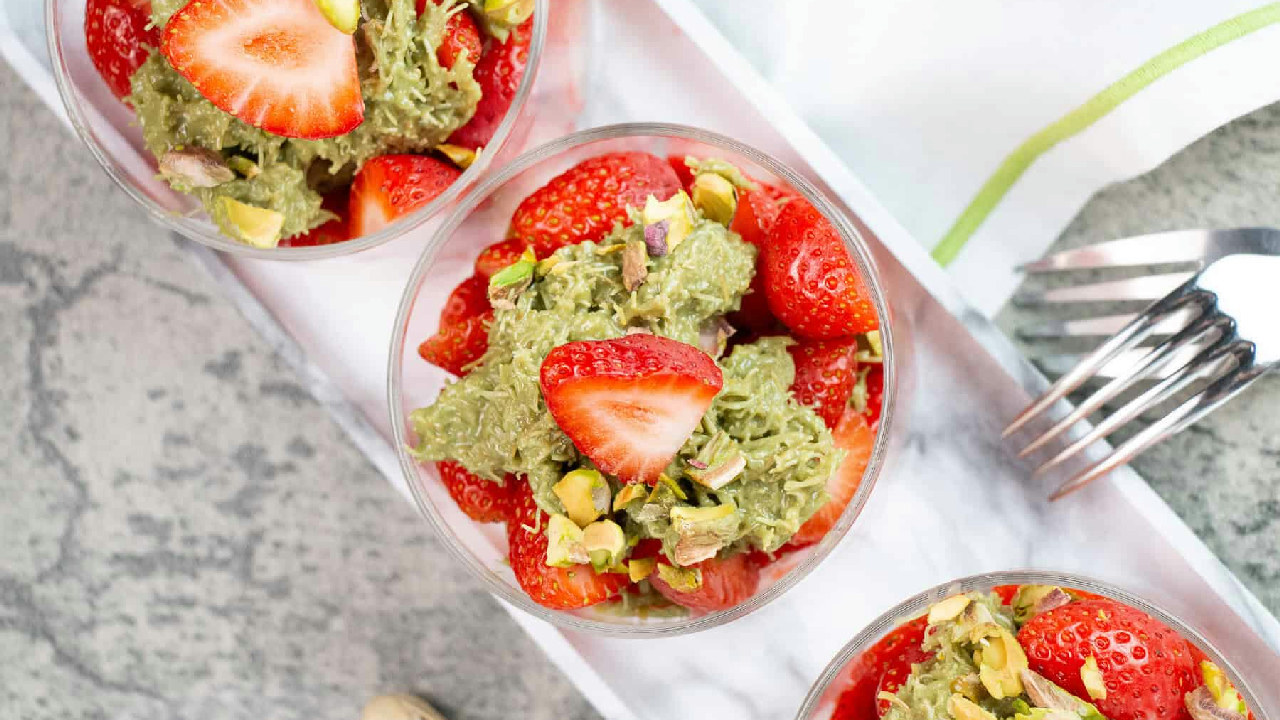 Dubai Style Strawberry Cups
