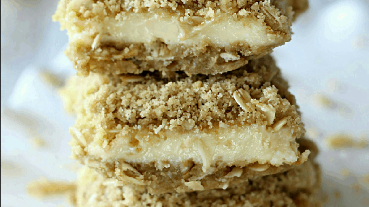 Oatmeal Lemon Creme Bars