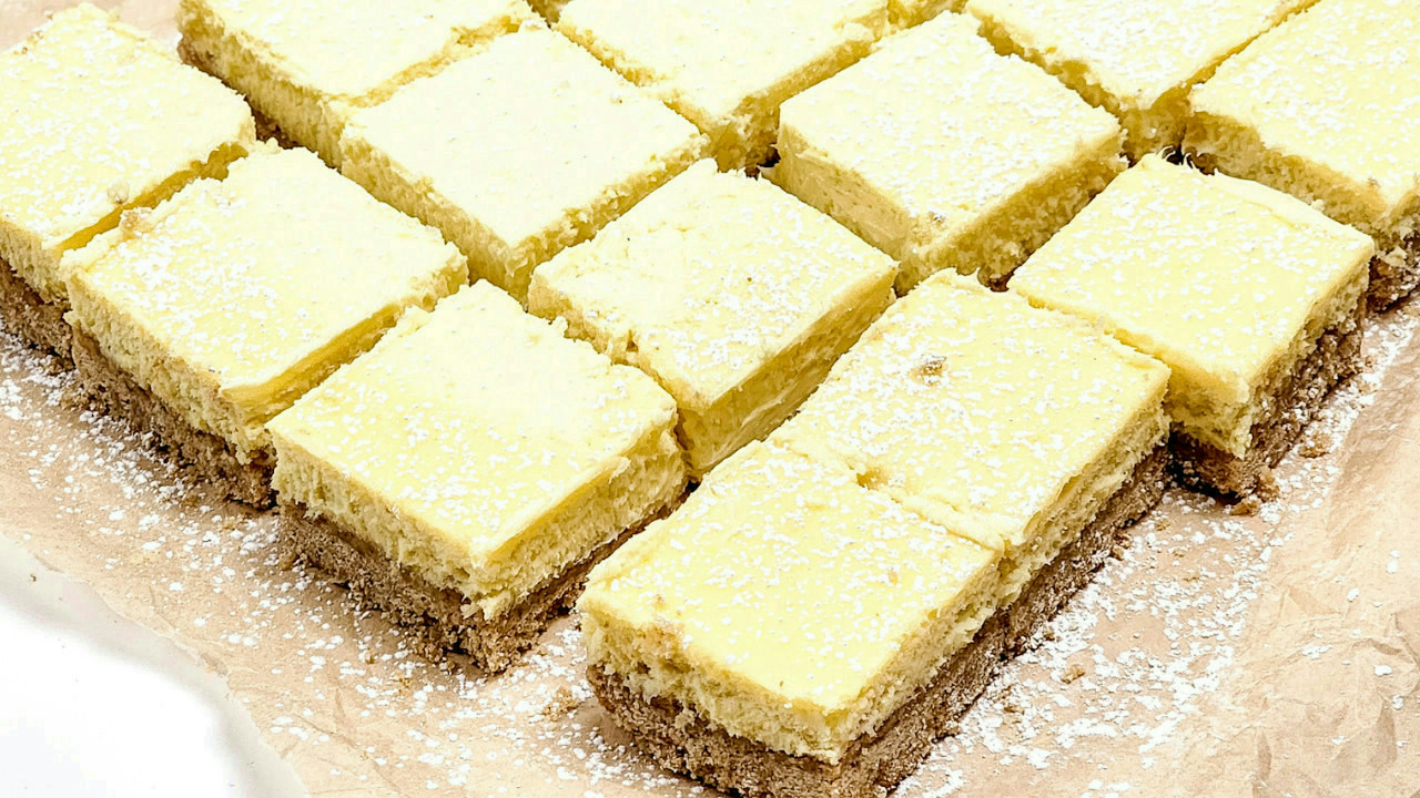 Lemon Cheesecake Bars