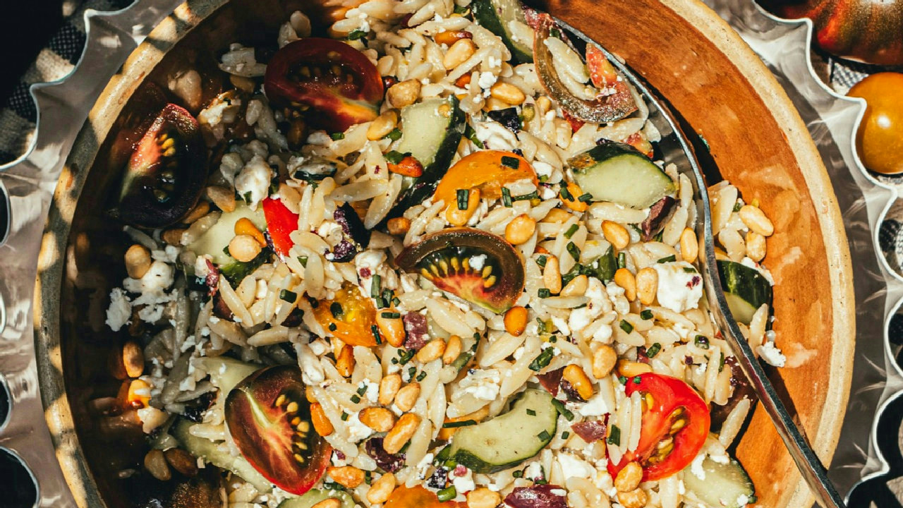 Summer Picnic Pasta Salad (Fresh and Easy)
