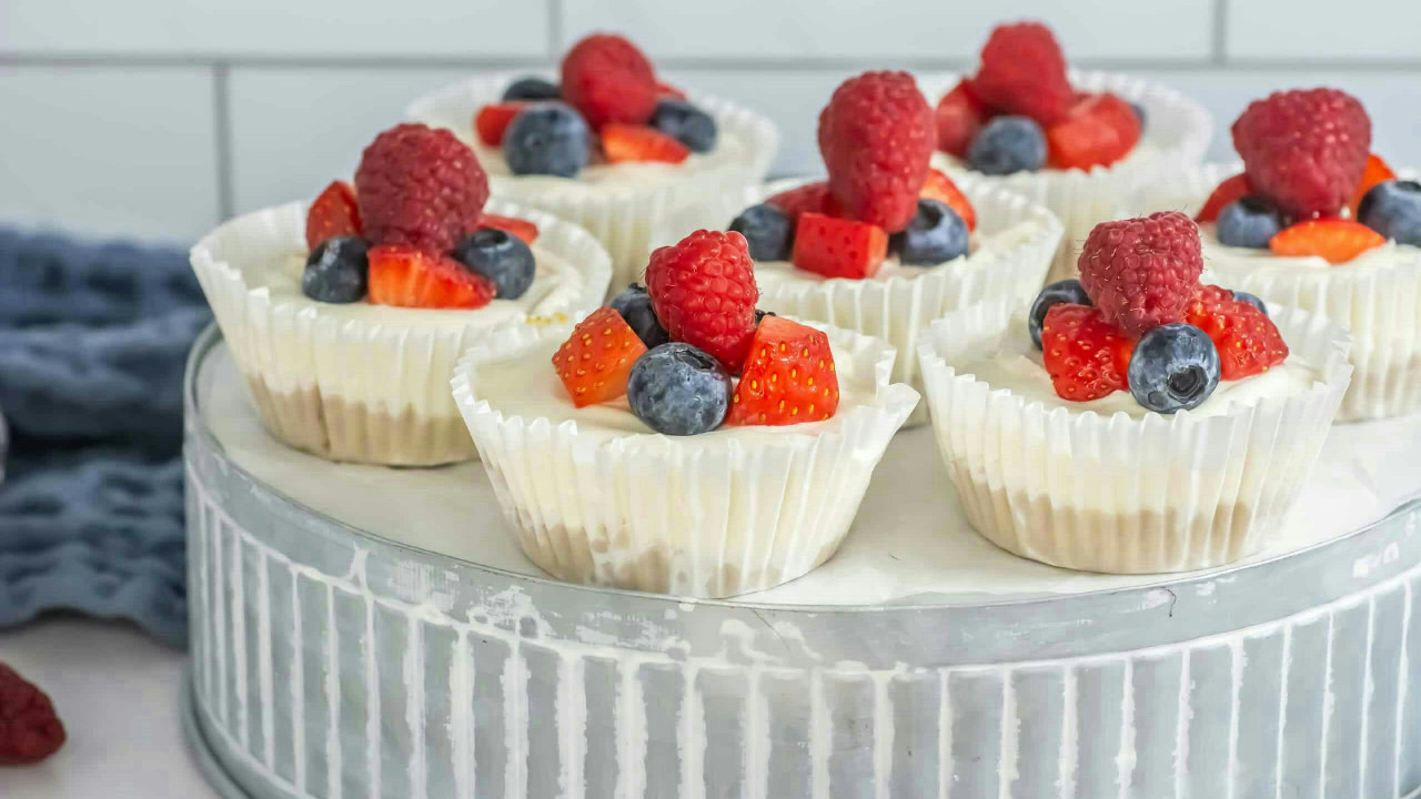 Quick & Easy No Bake Mini Mixed Berry Cheesecakes Recipe