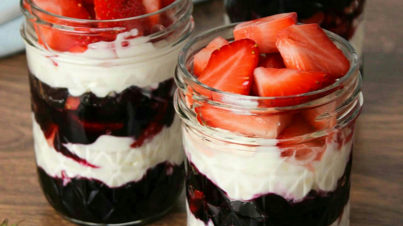 Greek Yogurt Dessert Parfait