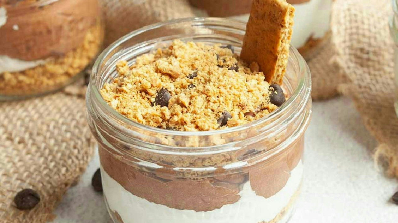 S'mores in a Jar - Camp.Grill.Eat.