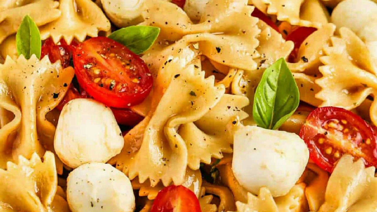 Caprese Pasta Salad