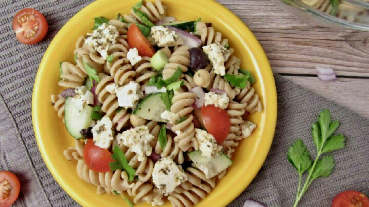 Mediterranean Pasta Salad (With Tofu Feta!)