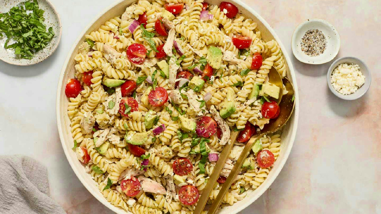 Summer Pasta Salad Recipes for BBQs, Picnics and Potlucks