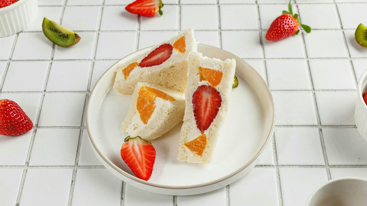 Japanese Fruit Sandwich