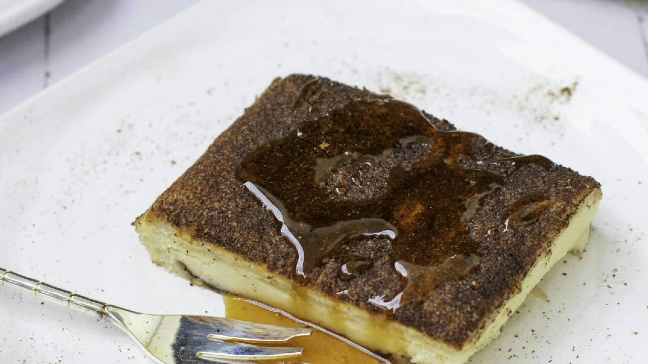 Churro Cheesecake Bars