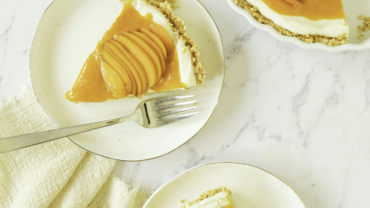 Apricot Cheesecake Tart