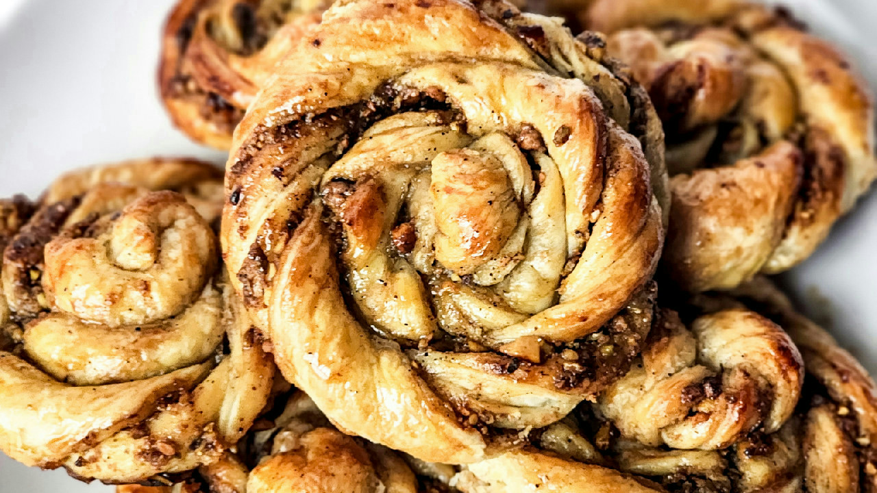 Baklava Pastry Rolls