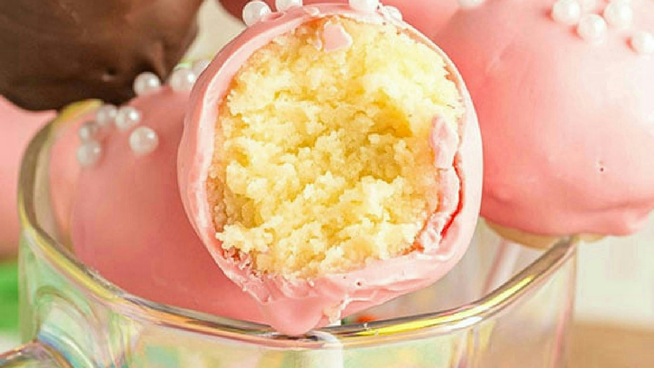 Starbucks Birthday Cake Pops (Copycat Recipe)