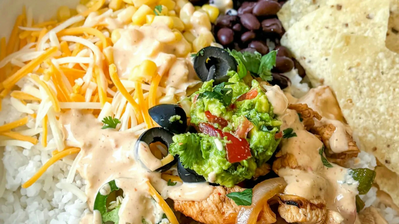 Customizable Chicken Fajita Bowl {Easy Dinner with Resistant Starch}