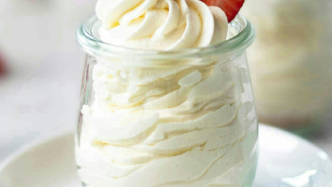 No Bake Cheesecake Mousse Cups Recipe - So Easy!