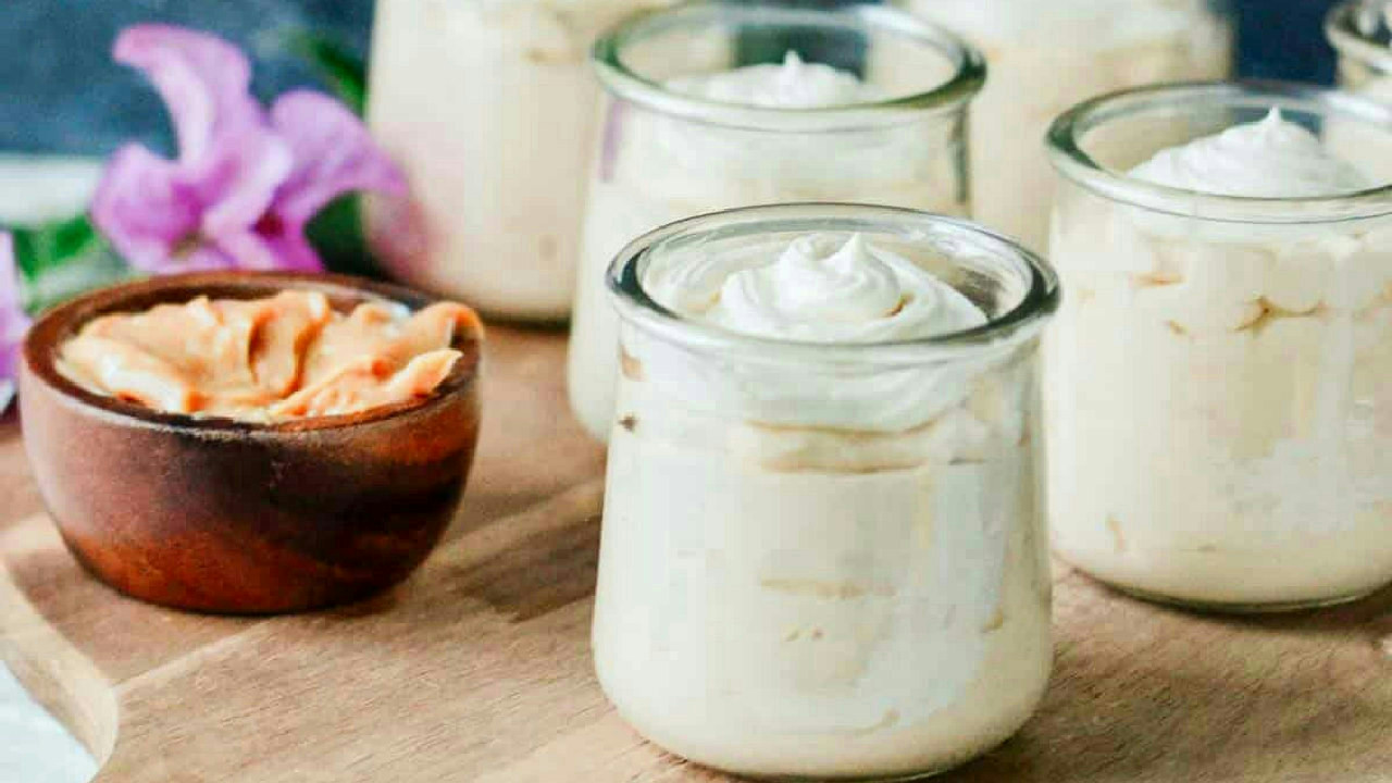 Creamy 3-Ingredient Dulce de Leche Mousse (Easy Recipe!)
