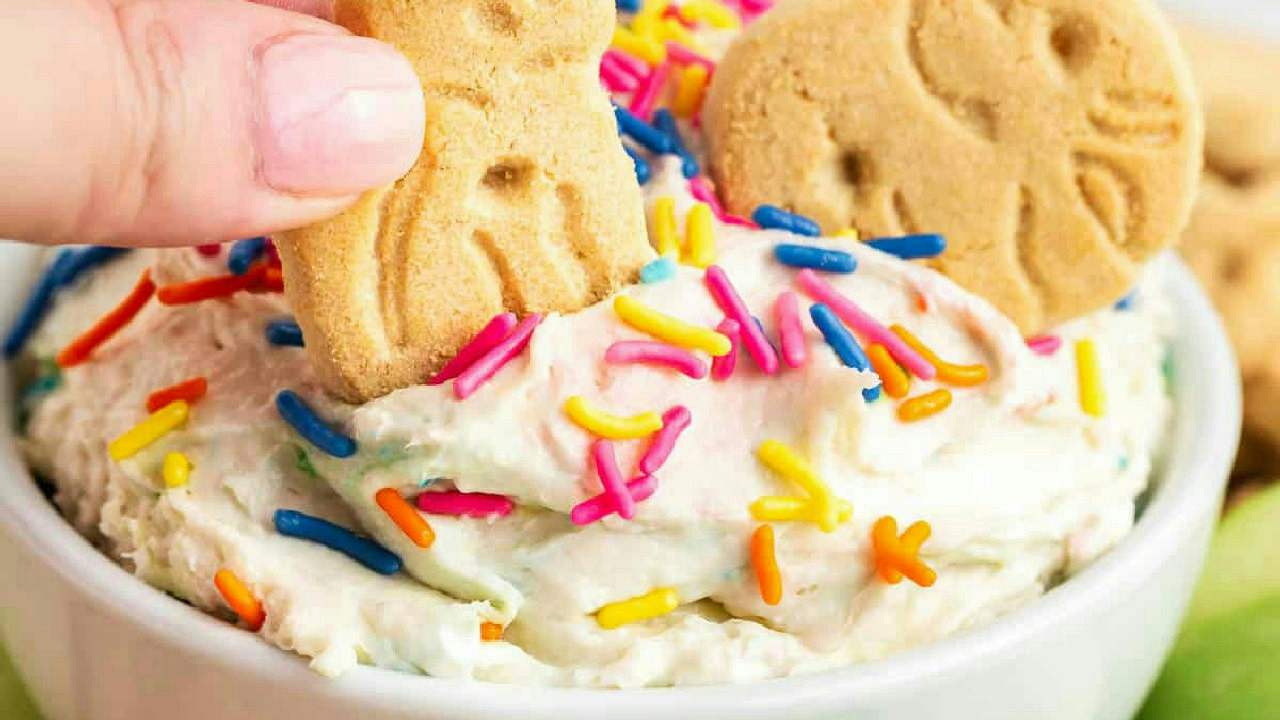 Easy Funfetti Dip (only 5 ingredients)
