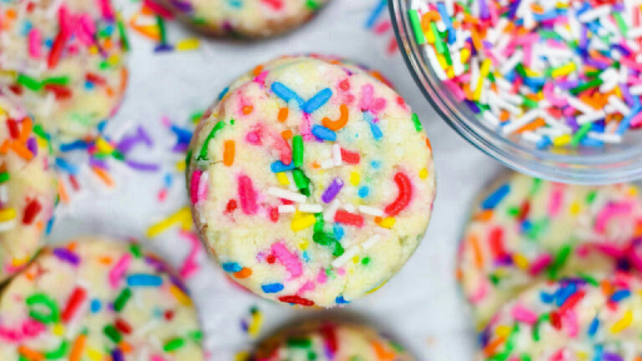 How To Make The Perfect Funfetti Cupcake Recipe Every Time