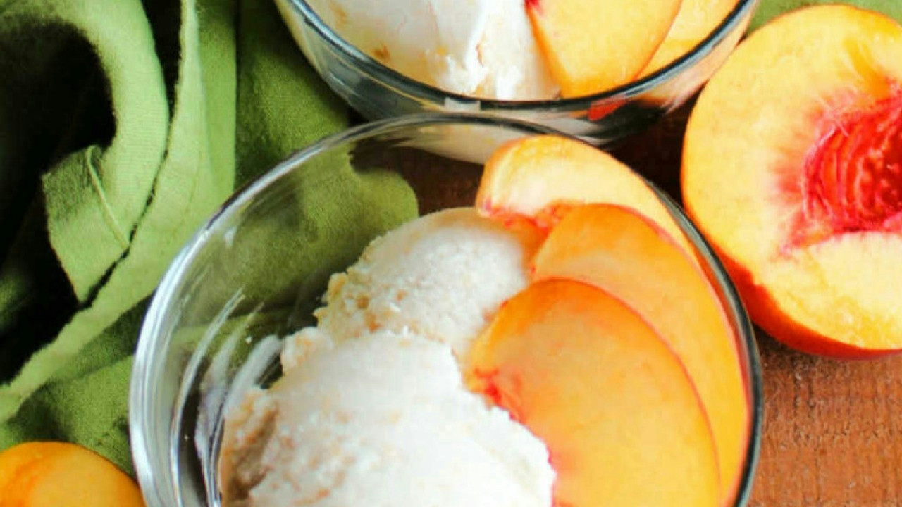 4 Ingredient Peach Ice Cream