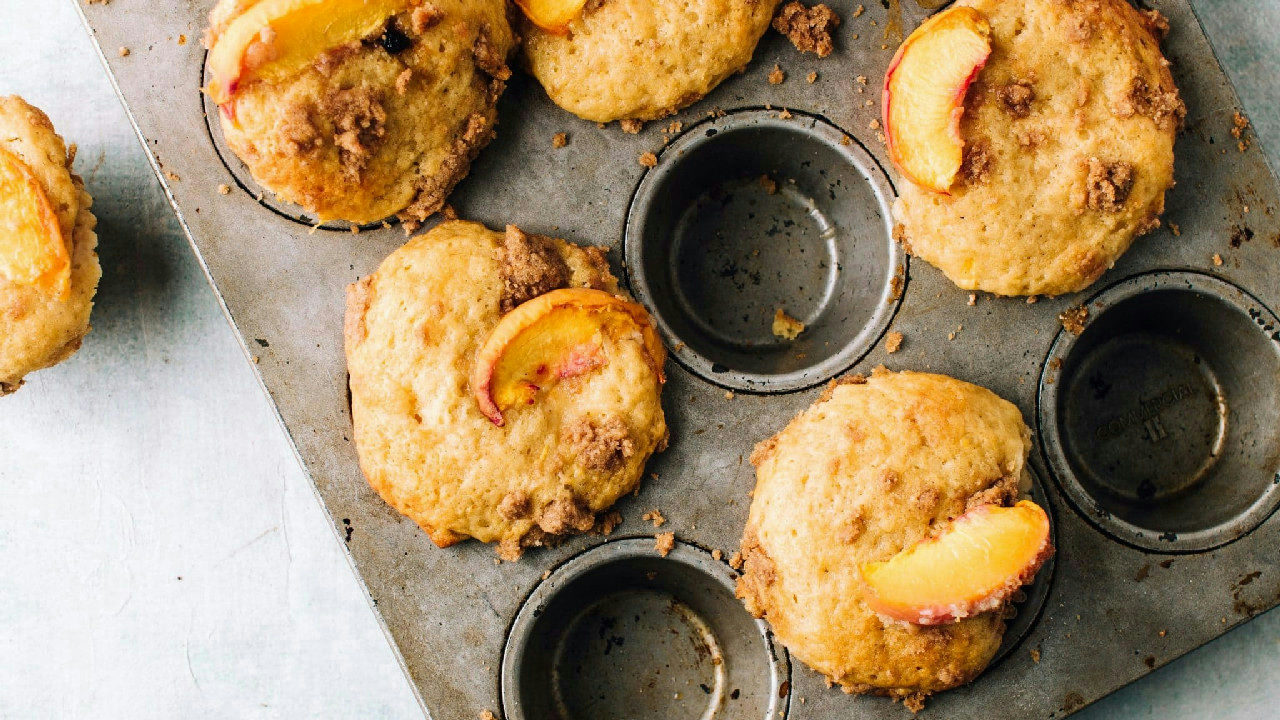 Best-Ever Peach Streusel Muffins - Foodess